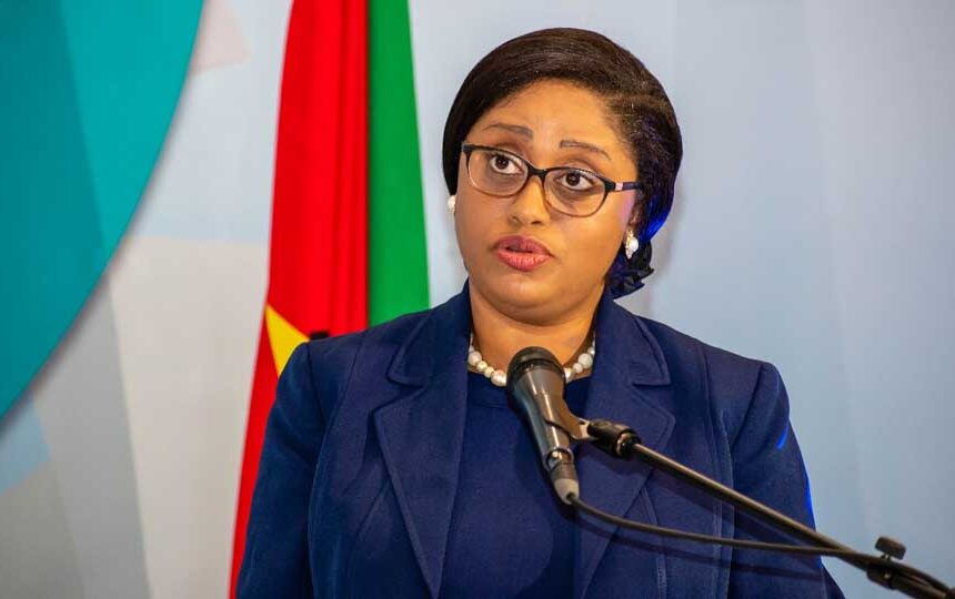 Ministra das Finanças Afirma que Pagamento da Dívida ao FMI Foi Feito com Reservas Internacionais