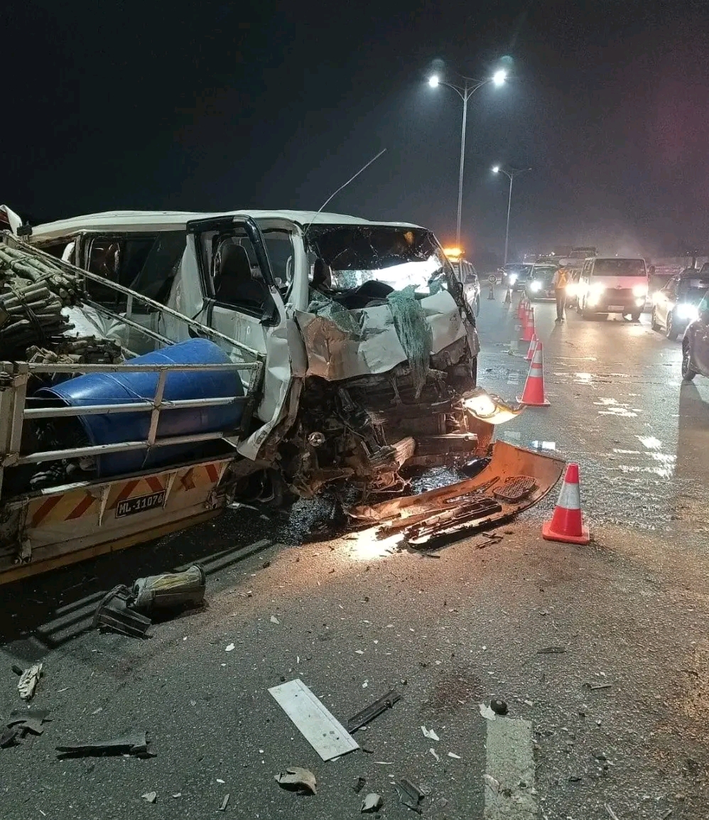 Tragédia na Circular de Maputo: Três “chapas” envolvidos em grave acidente em Marracuene