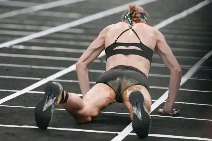 ATLETA AUSTRALIANA VENCE UM CAMPEONATO APÓS SOFRER “PERDA DE CONTROLE FECAL” DURANTE A PROVA